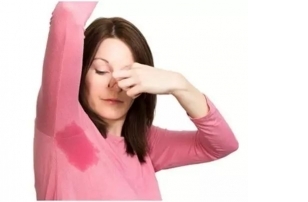 腋下多汗到底是不是狐臭?